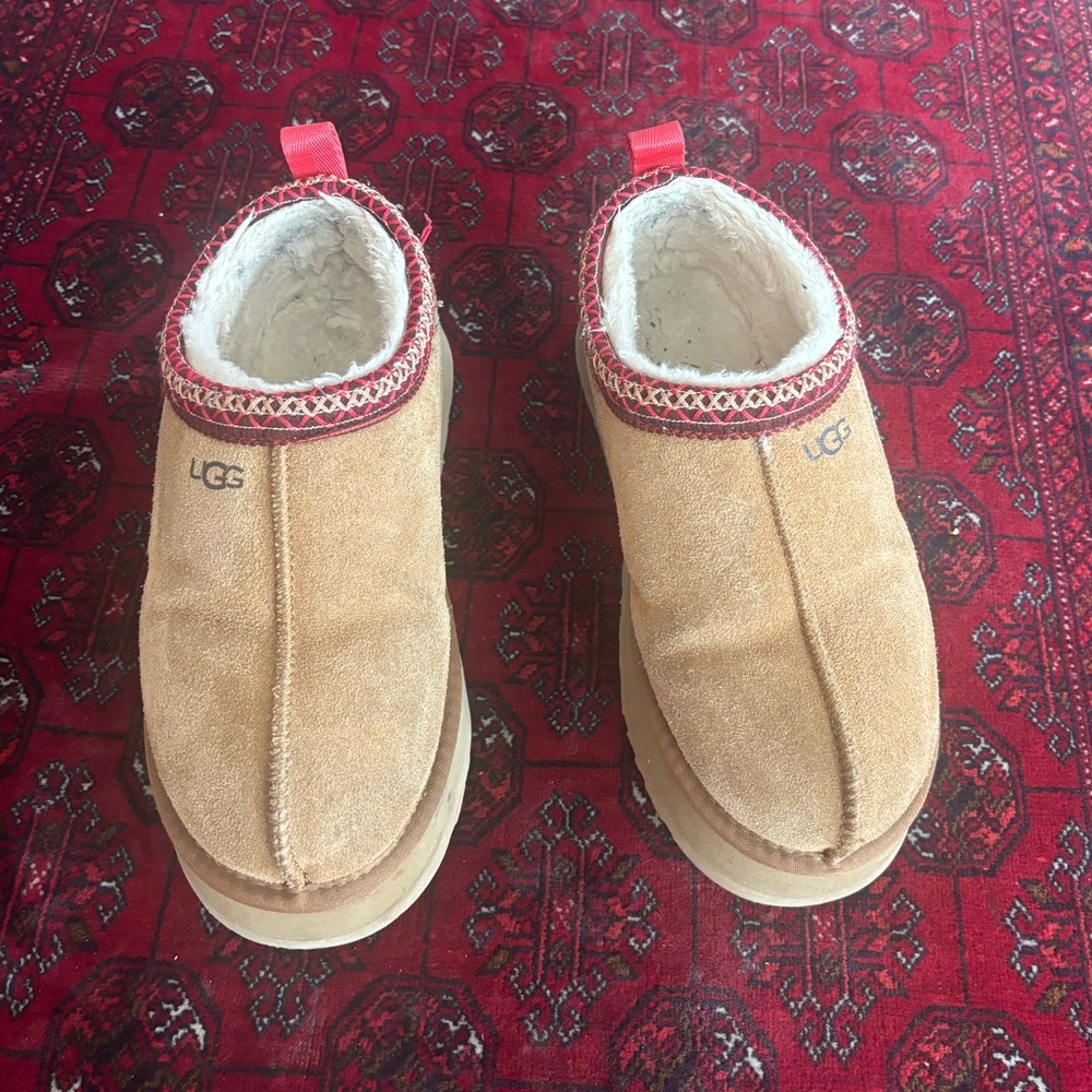 UGG Tazz